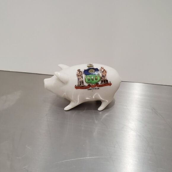 Willow Art Crested China Pig Sheffield Coat of Arm - Picture 2 of 6